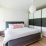 Parco By Quokka 360 - With Large Terrace Near Lido Apartment *