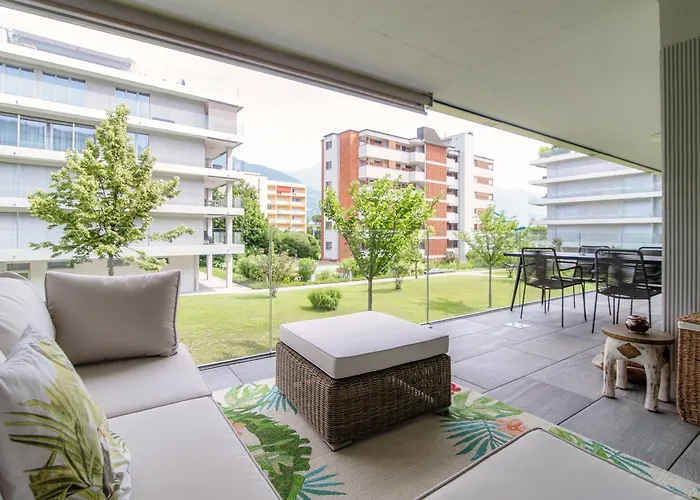 Parco By Quokka 360 - With Large Terrace Near Lido Апартаменты Локарно